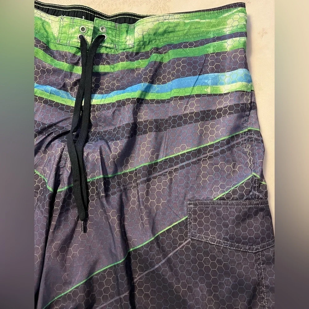 EUC Sonoma Green and Gray Swim Shorts Men’s XXL, Velcro waist & 3 pockets